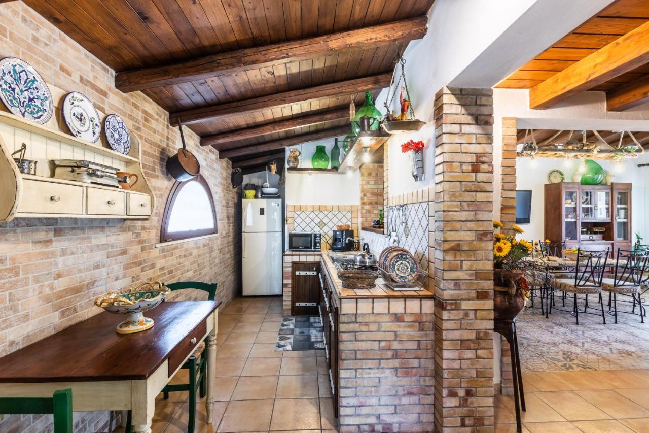 Villa Suq With Pool, Parking & Wifi Noto Exteriér fotografie