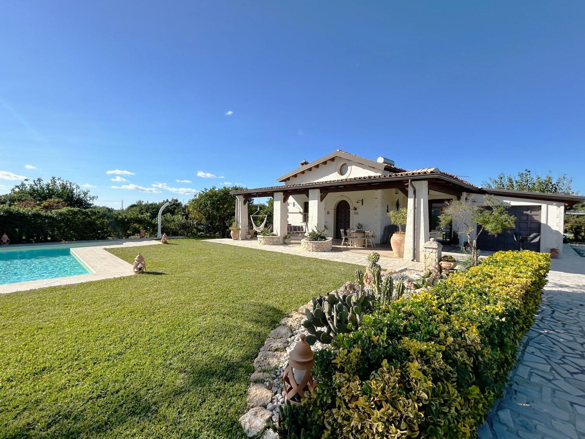 Villa Suq With Pool, Parking & Wifi Noto Exteriér fotografie