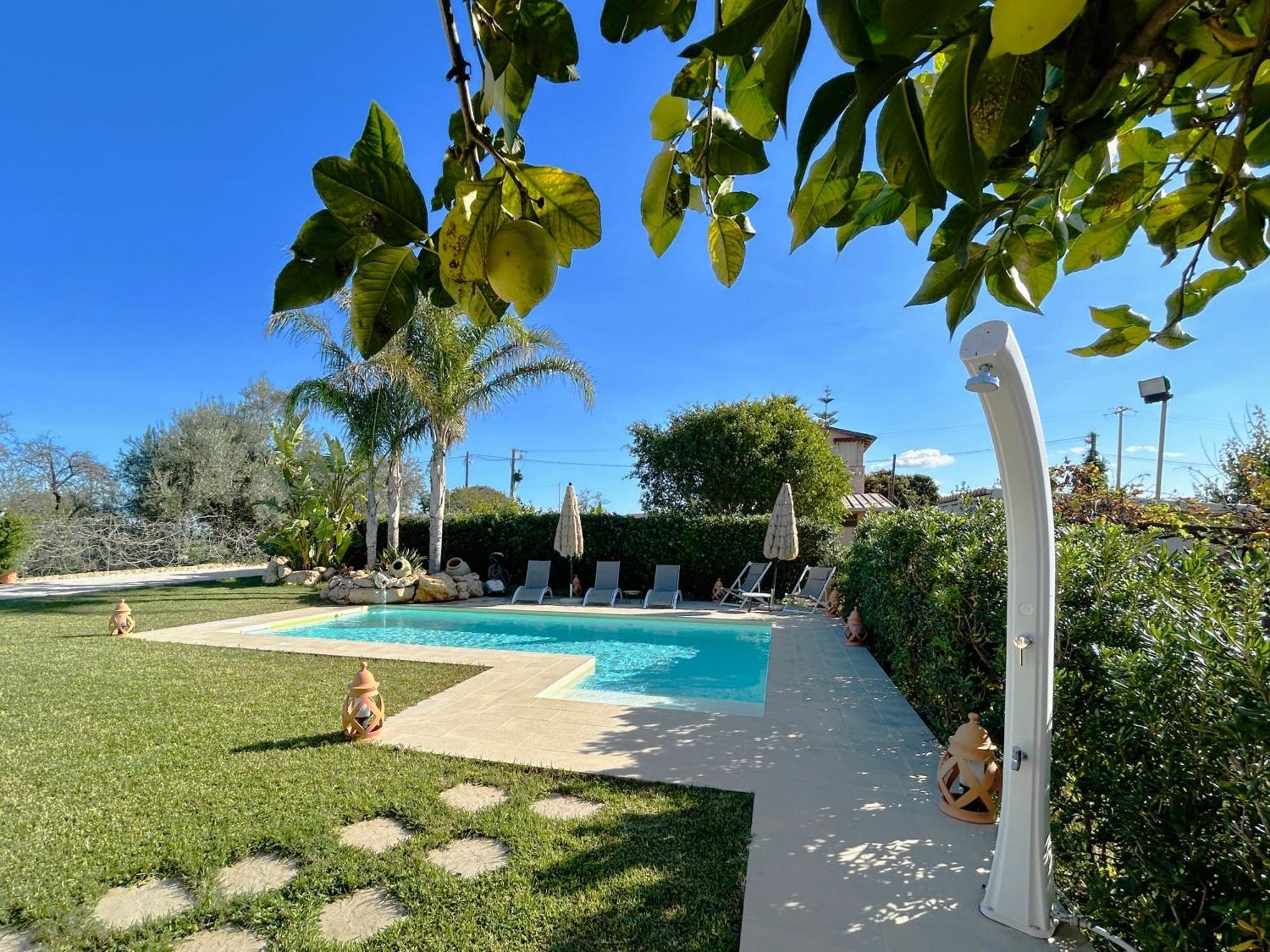 Villa Suq With Pool, Parking & Wifi Noto Exteriér fotografie